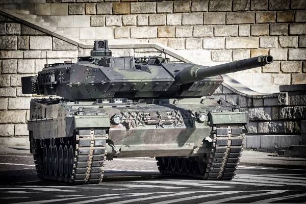 Za 77 tanků Leopard 2A8 by měla česká vláda zaplatit 52 mld. Kč., oznámil Fiala - Fotografie 'Ilustrační fotografie. zdroj:istock.com Německý moderní tank Leopard 2A5'