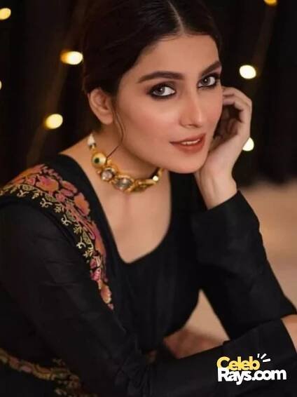 Ayeza Khan style