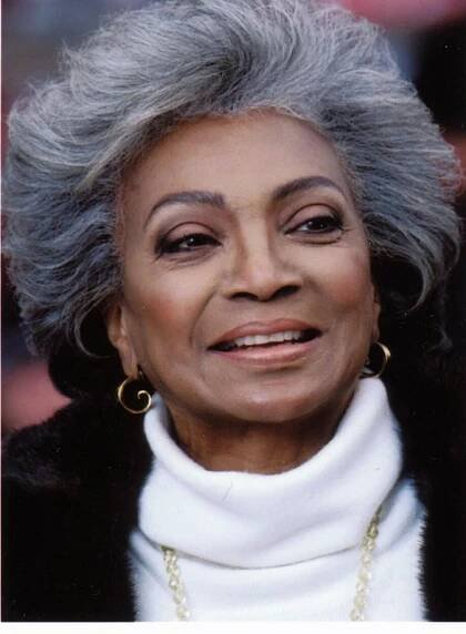 Zesnulá Uhura Nichelle Nicholsová: Její popel vystřelí do vesmíru!