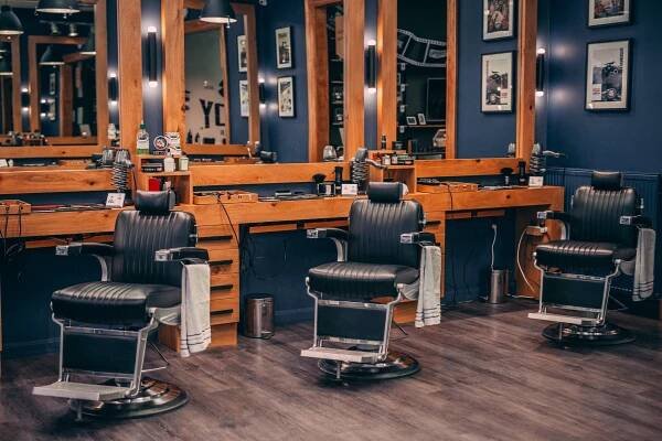 A kutyabarát Dandy the Barber borbélyszalon - belső