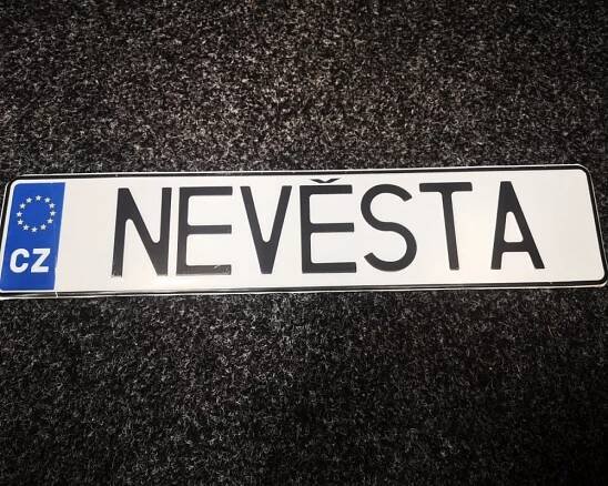 SPZ na auto - nevěsta (Pardubice) k zapůjčení za 40 Kč/den v půjčovně PARTY SHOP Rentima.cz | Půjčím.to