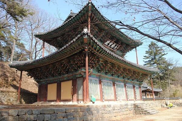 Magoksa Temple - Atlas Obscura