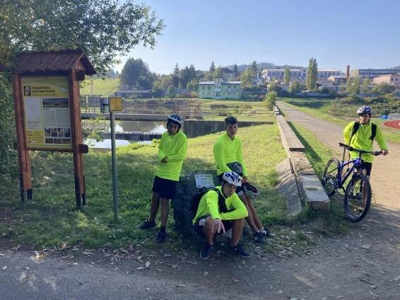 Cyklostezka Sedlčany - Prčice - Oficiální stránky Dětský domov se školou, středisko výchovné péče a základní škola Sedlec