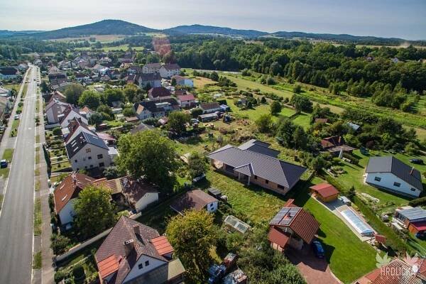 PRODÁNO - Rozestavěný rodinný dům v obci Radošovice | Hrdlička reality