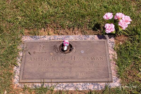 Criminals, Victims & Crime Fighters Graves | Famous Celebrity, Infamous Grave Photos and Locations - Famous Grave Hunter