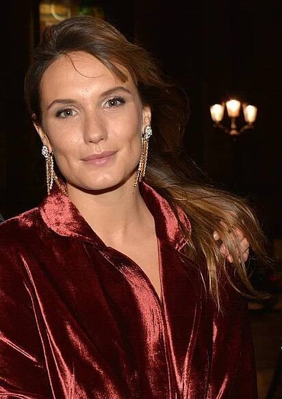 Ana Girardot - Wikipedia