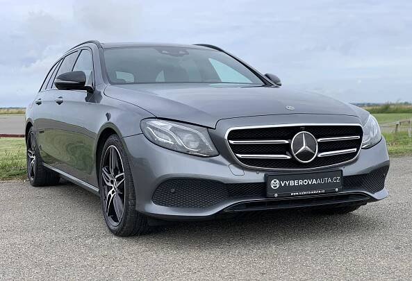 Mercedes-Benz E 350d 190 kW/AMG/ Burmester/Panorama/ 2x Alu - Výběrová auta