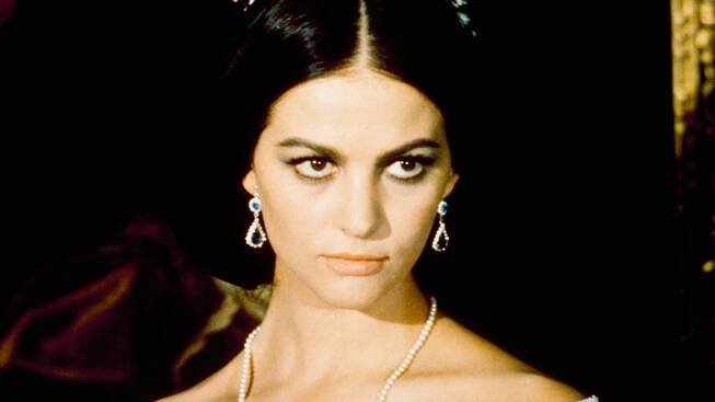 Claudia Cardinale ne Il Gattopardo: il trucco occhi e le foto