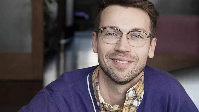 Tip na pondělí 13. července: Lukáš Hejlík pobaví Jihlavu Listováním