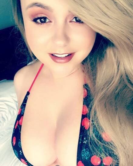 Blonďatá pornoherečka Bree Olson teď vypadá jako babochlap. Může za to její ex Charlie Sheen?
