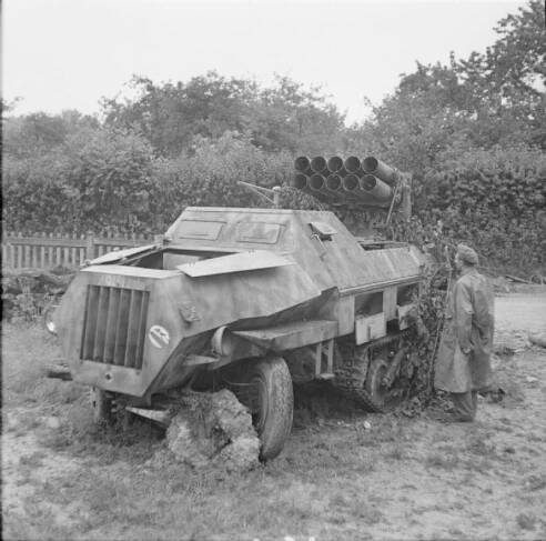 Multiple rocket launcher - Wikipedia