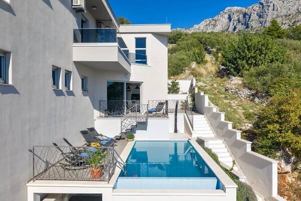 Vila, Makarská, Chorvatsko, luxusní nemovitost - Jadran Reality - prodej nemovitostí v Chorvatsku