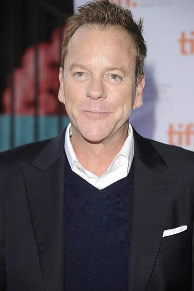 Herec Kiefer Sutherland: Věřím, že přiletí mimozemšťané