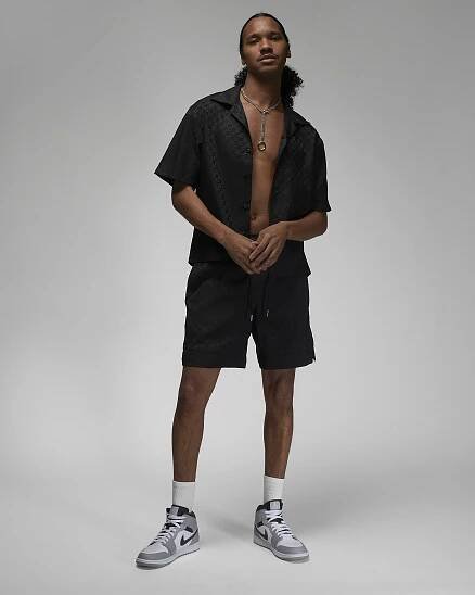 Jordan-Essentials-Button-Top-Black-Outfit