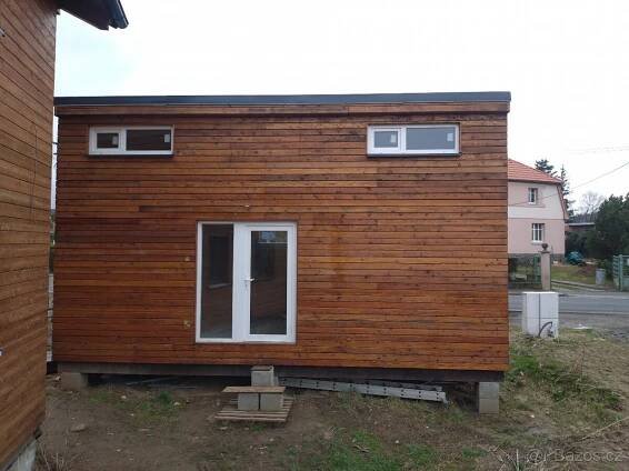 Tiny house