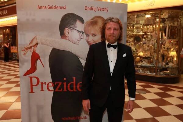 Smutné vzpomínky režiséra Prezidentky a Bábovek Havlíka: Vánoce? Jen modřiny a strach z otce