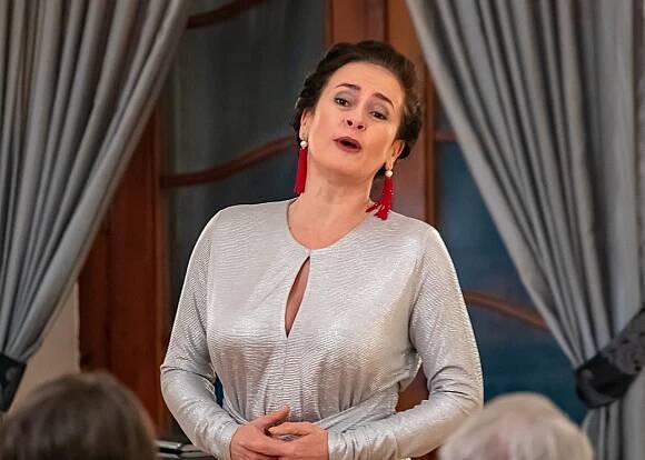 Simona Houda Šaturová kralovala v Litni – KlasikaPlus.cz