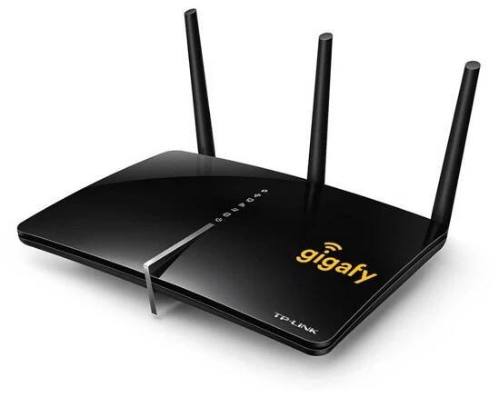 Bezdrátový dvoupásmový gigabitový ADSL2+ modem a router AC1750  2