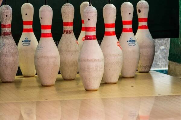 Bowling Dynamo - bowling v blízkosti fotbalového stadionu
