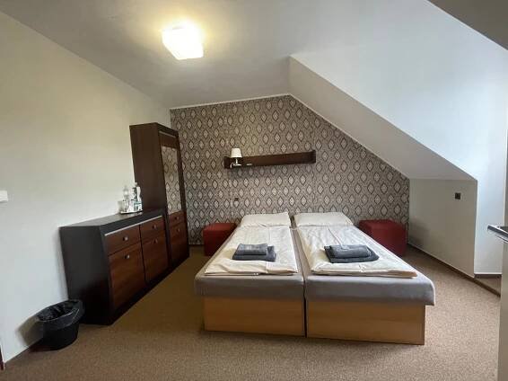 Hotel Veveří, Veverská Bítýška | Hotel.cz