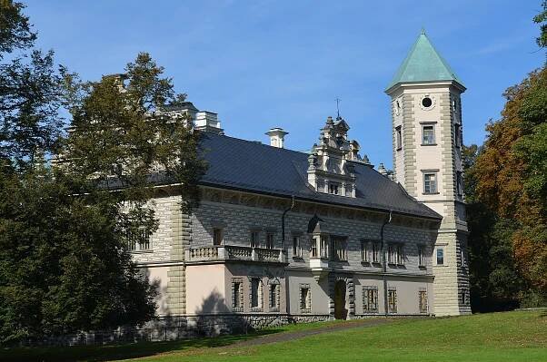 Soubor:Zámek Stružná (1).JPG – Wikipedie