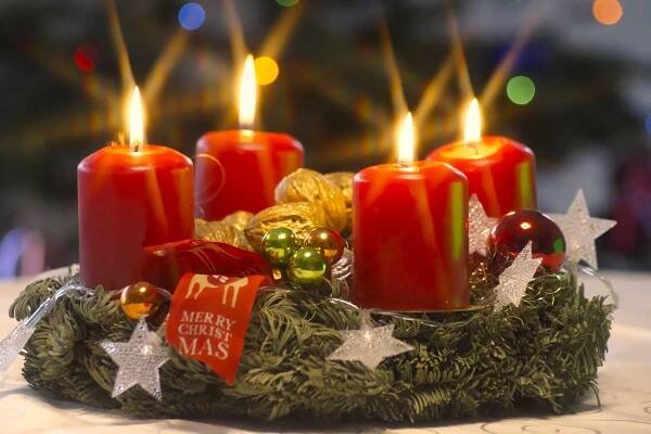 Adventní čas je tady: Jaká je historie adventních věnců? Jen málokdo ví, jak správně zapalovat svíce a co...