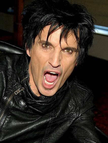 Tommy Lee's Net Worth |From Mötley to Money
