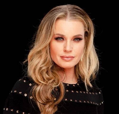 Rebecca Romijn Biography - Facts, Childhood, Family Life & Achievements