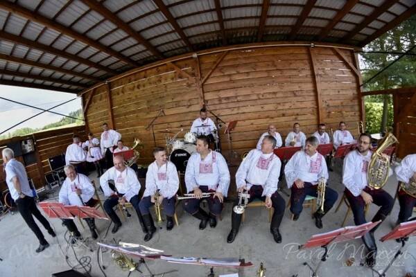 Tlumačovský Dechovkový festival oslavil 15. narozeniny, o vzácné gratulanty nebyla nouze! Dorazila Mistříňanka, Doubravanka