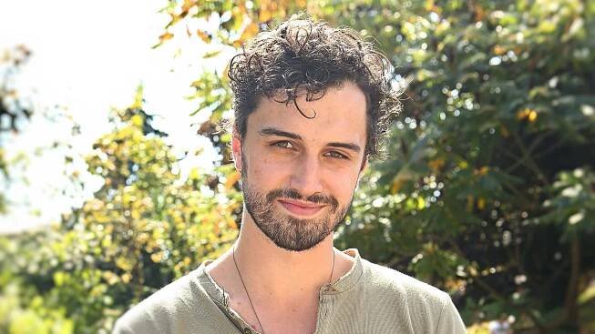 Herec Šimon Bilina točil s nebezpečným plazem: Zavřeli mě do ohrady s krokodýlem