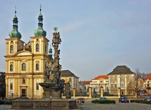 Soubor:Schloss-Dux1.jpg – Wikipedie