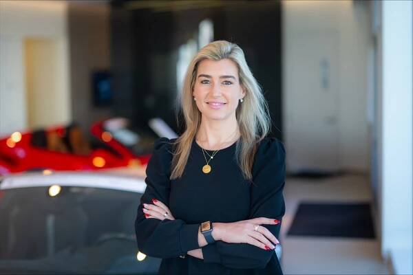 Laura Davis