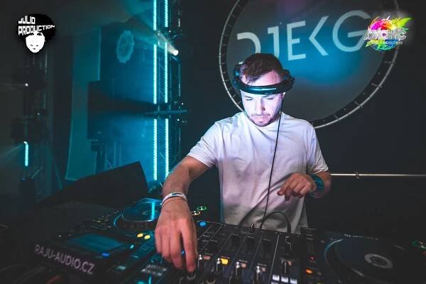 DJ ENRICO - STUDIO 54 PRAGUE .:. Galerie / Mácháč Club Tour 2019 - Kulturní dům Ústí nad Labem (by Blažek) (18.4.2019)