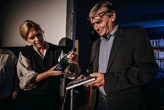 Kapitán plzeňské kriminálky František Müller vydal v roce 2023 knihu o čtyřech...