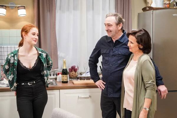 Zoo - Náprava mužů - Z filmu - Natálie Halouzková, Ondřej Pavelka, Veronika Freimanová