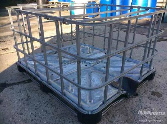 Podstavec pod 1000L IBC nádrž (klec) - foto 4