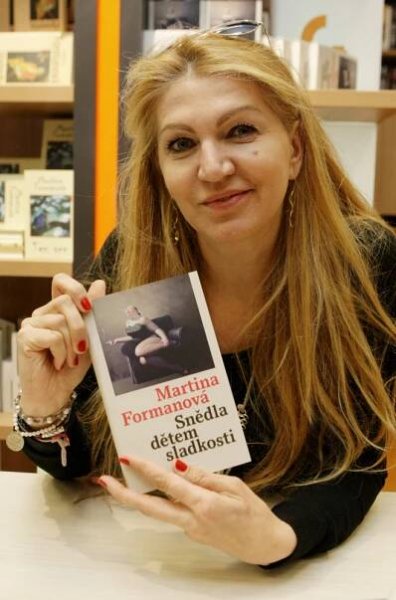 OBRAZEM: Martina Formanová křtila pátou knihu