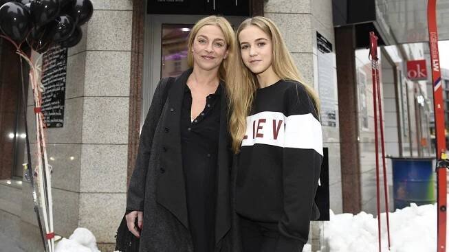 Je krásná po mamince a mohla by být nejen herečkou, ale i modelkou: Lucie Zedníčková s dcerou (14) vypadají jako sestry - Super.cz