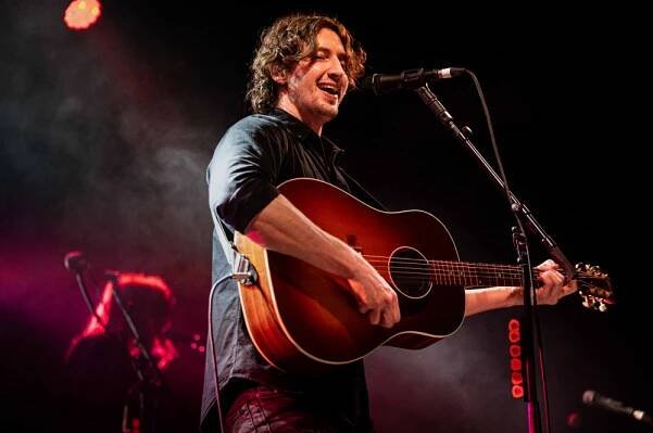 Dean Lewis rozsvítil Roxy - musicserver.cz