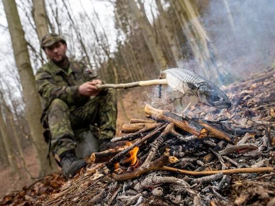 Víkendový kurz přežití v lesích uprostřed divočiny - Image 7