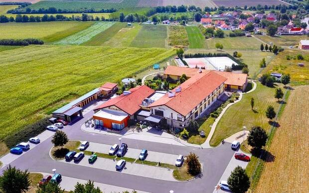 Jižní Morava: Relaxace ve stylovém Hotelu Happy Star **** se snídaní formou bufetu a neomezeným wellness