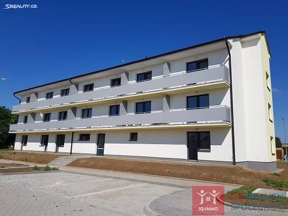 Pronájem bytu 2+kk 68 m², Hostěradice, okres Znojmo
