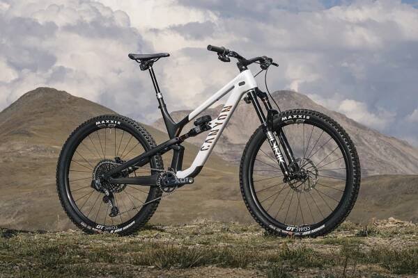 RockShox Flight Attendant – Vaše digitální MTB letuška (TECH NEWS)