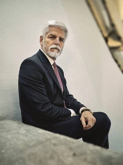Před bitvou generál. Prezident má zemi stmelovat, říká Pavel – Týdeník Euro