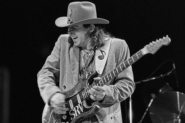 Stevie Ray Vaughan & Double Trouble Masterfully Walk the “Tightrope”