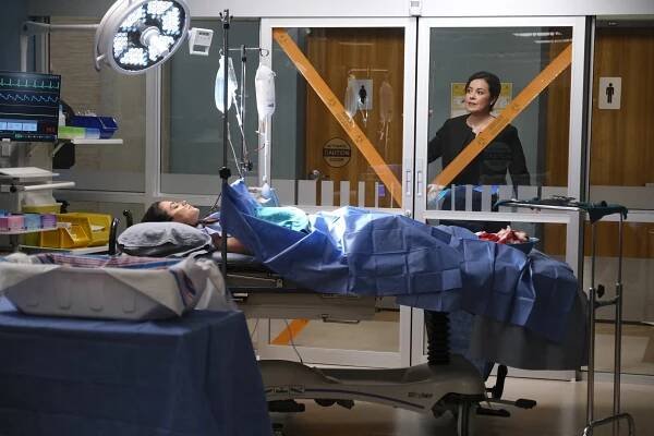 Dobrý doktor - Karanténa, druhá část - Z filmu - Camille Guaty, Alison Araya