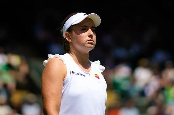 Jelena Ostapenková se plácla přes kapsu, na kolik ji vyšlo švihnutí lahví? – Tiebreak Tennis