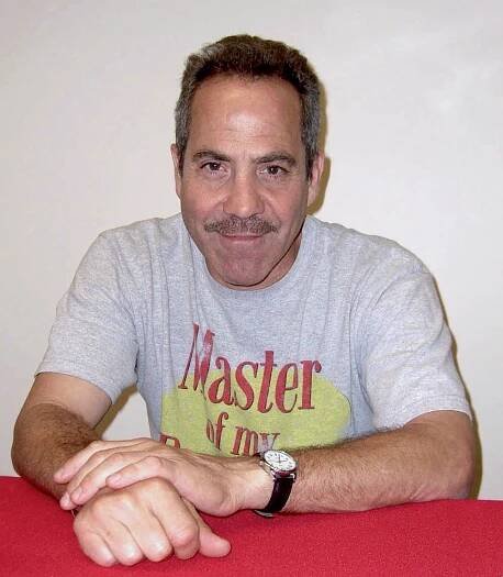 Larry Thomas (actor) - Wikipedia