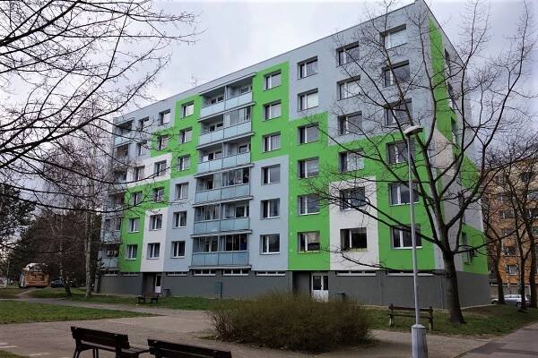N48714 - Pěkný byt se zasklenou lodžií 2+1, 61 m2 - Pardubice – Studánka