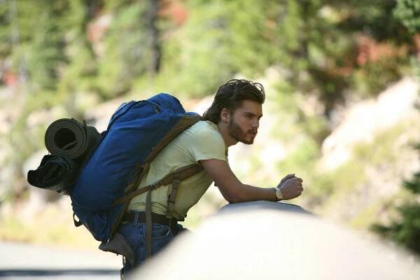 Útěk do divočiny - Z filmu - Emile Hirsch